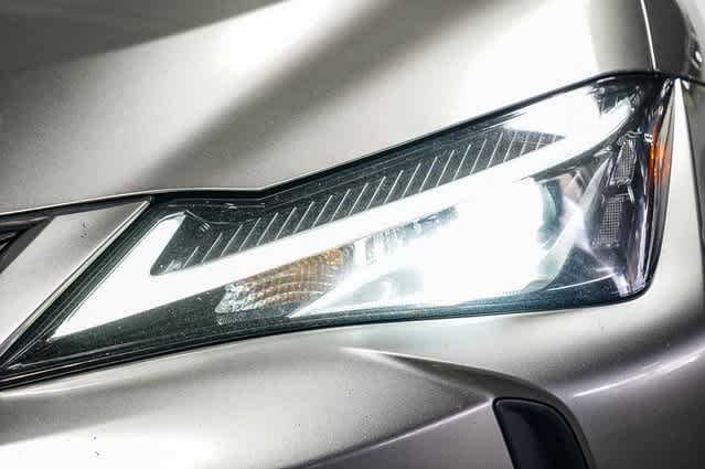 Thumbnail: 2021 Lexus UX - 7