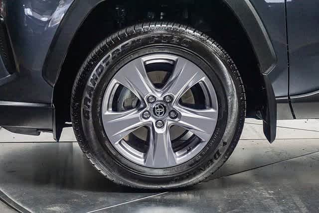 Thumbnail: 2024 Toyota RAV4 - 10