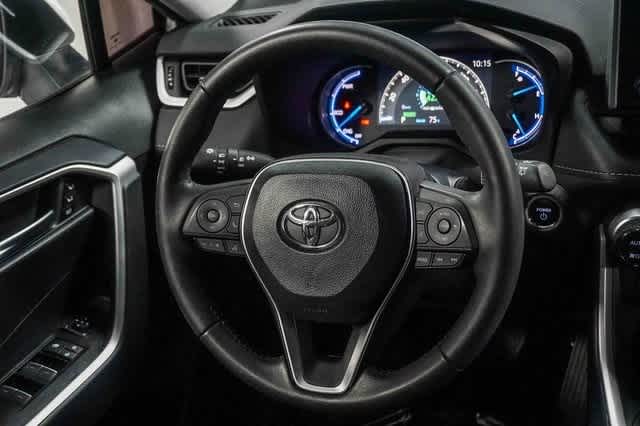 Thumbnail: 2023 Toyota RAV4 - 17