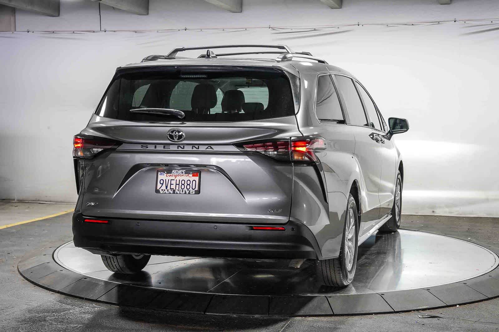 Thumbnail: 2026 Toyota Sienna - 6