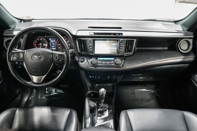 Thumbnail: 2018 Toyota RAV4 - 13