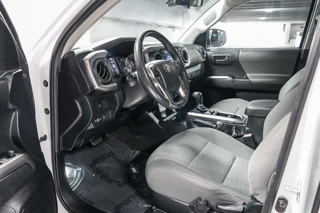 Thumbnail: 2021 Toyota Tacoma - 18