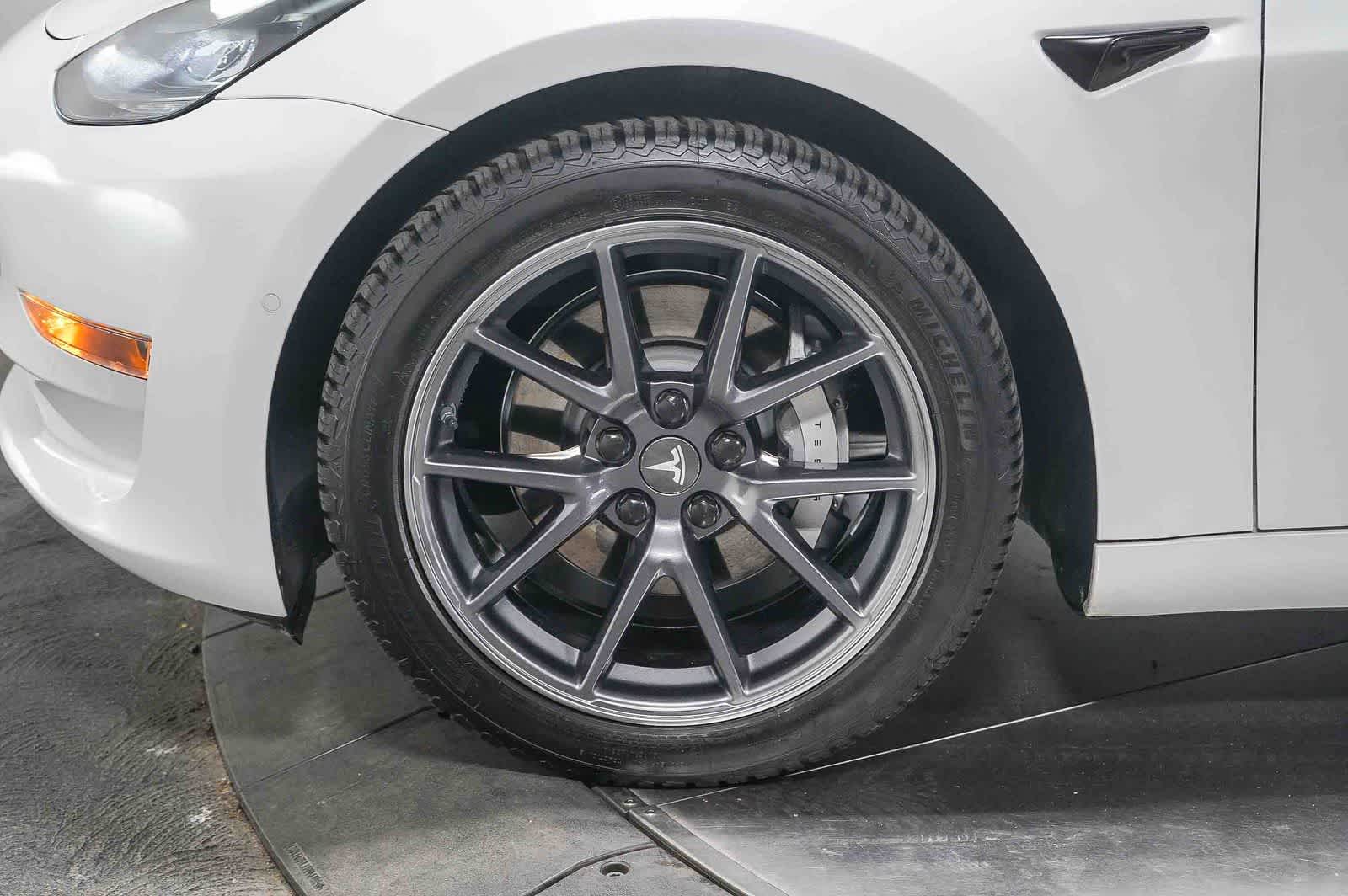 Thumbnail: 2021 Tesla Model 3 - 9