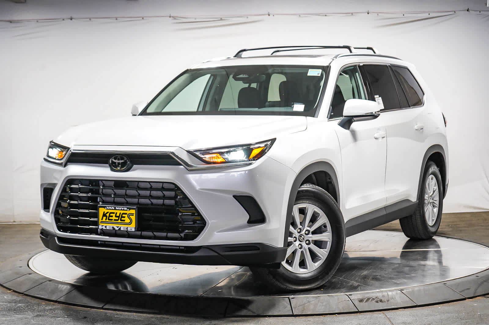 2025 Toyota Grand Highlander XLE -
                  Van Nuys, CA