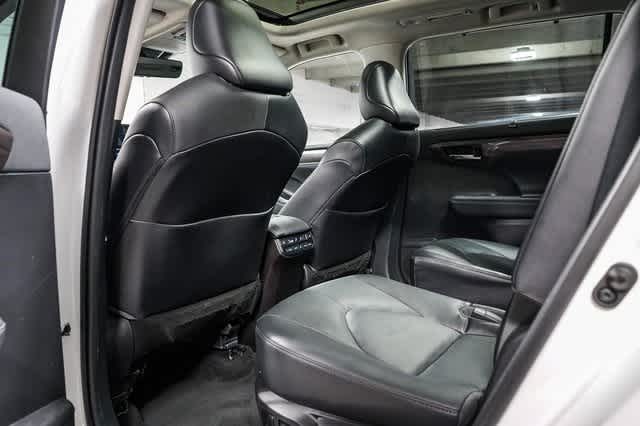 Thumbnail: 2022 Toyota Highlander - 20