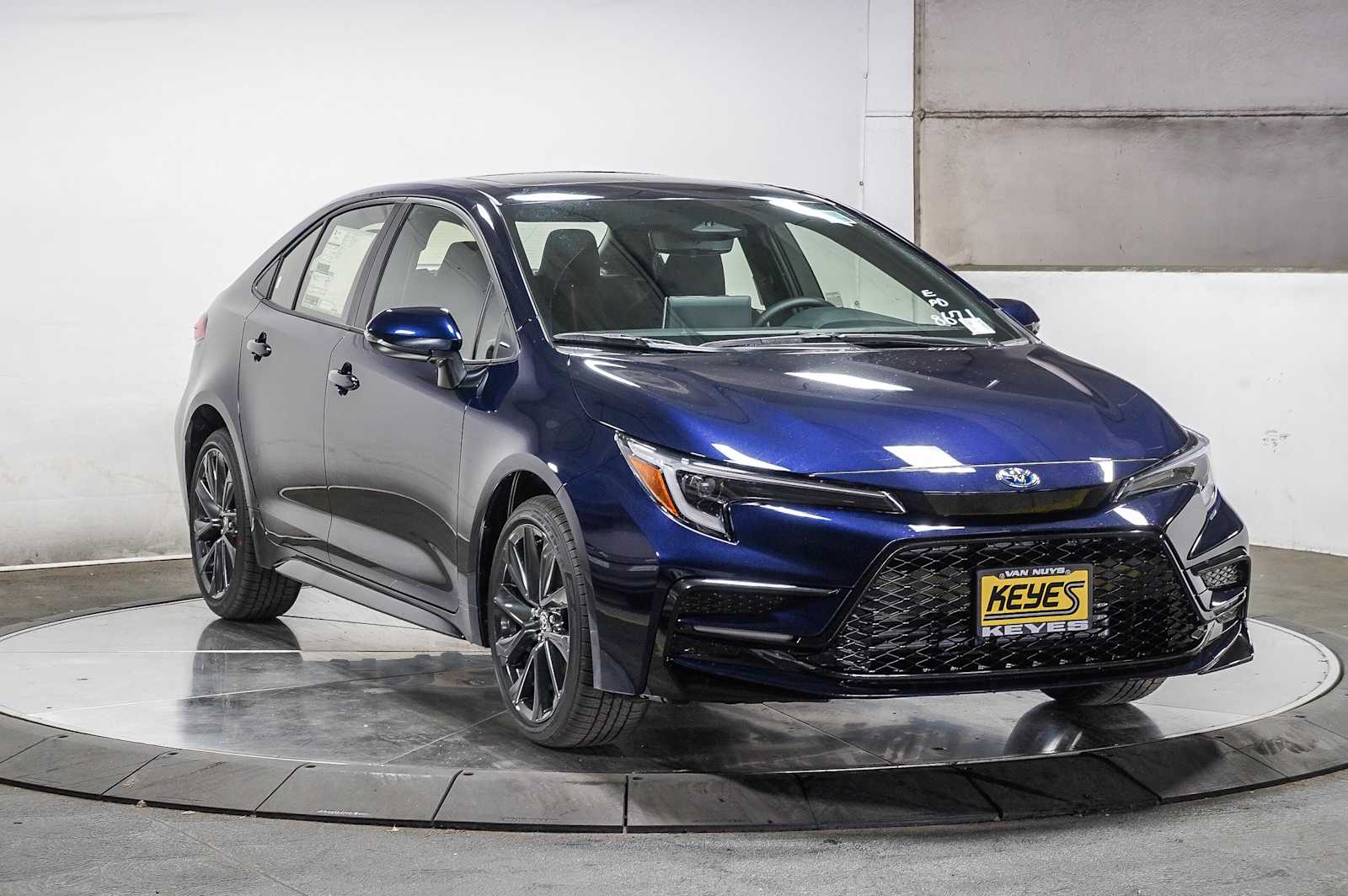 Thumbnail: 2025 Toyota Corolla - 3