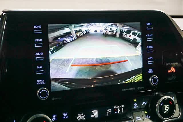 Thumbnail: 2021 Toyota Highlander - 25