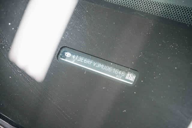 Thumbnail: 2021 Toyota RAV4 - 30