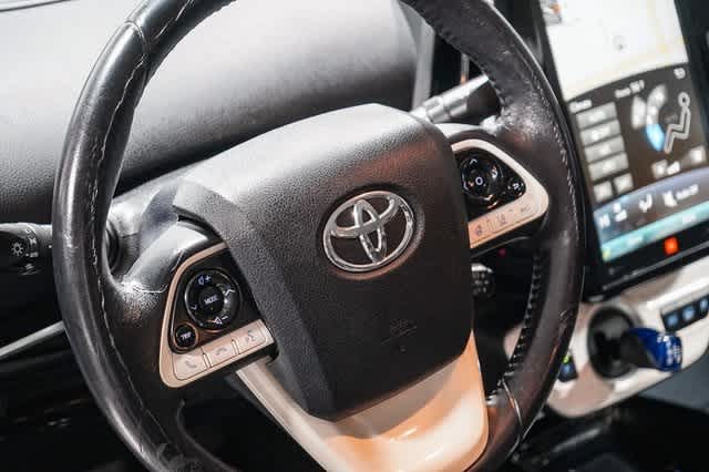 Thumbnail: 2017 Toyota Prius Prime - 21