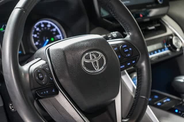 Thumbnail: 2022 Toyota Venza - 21