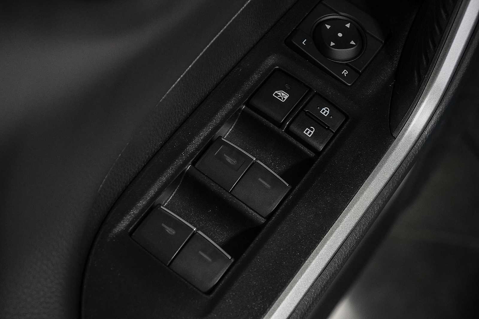 Thumbnail: 2025 Toyota RAV4 - 24