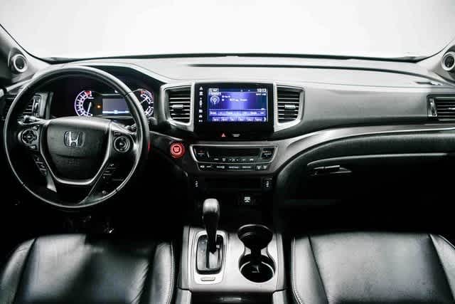 Thumbnail: 2017 Honda Pilot - 12