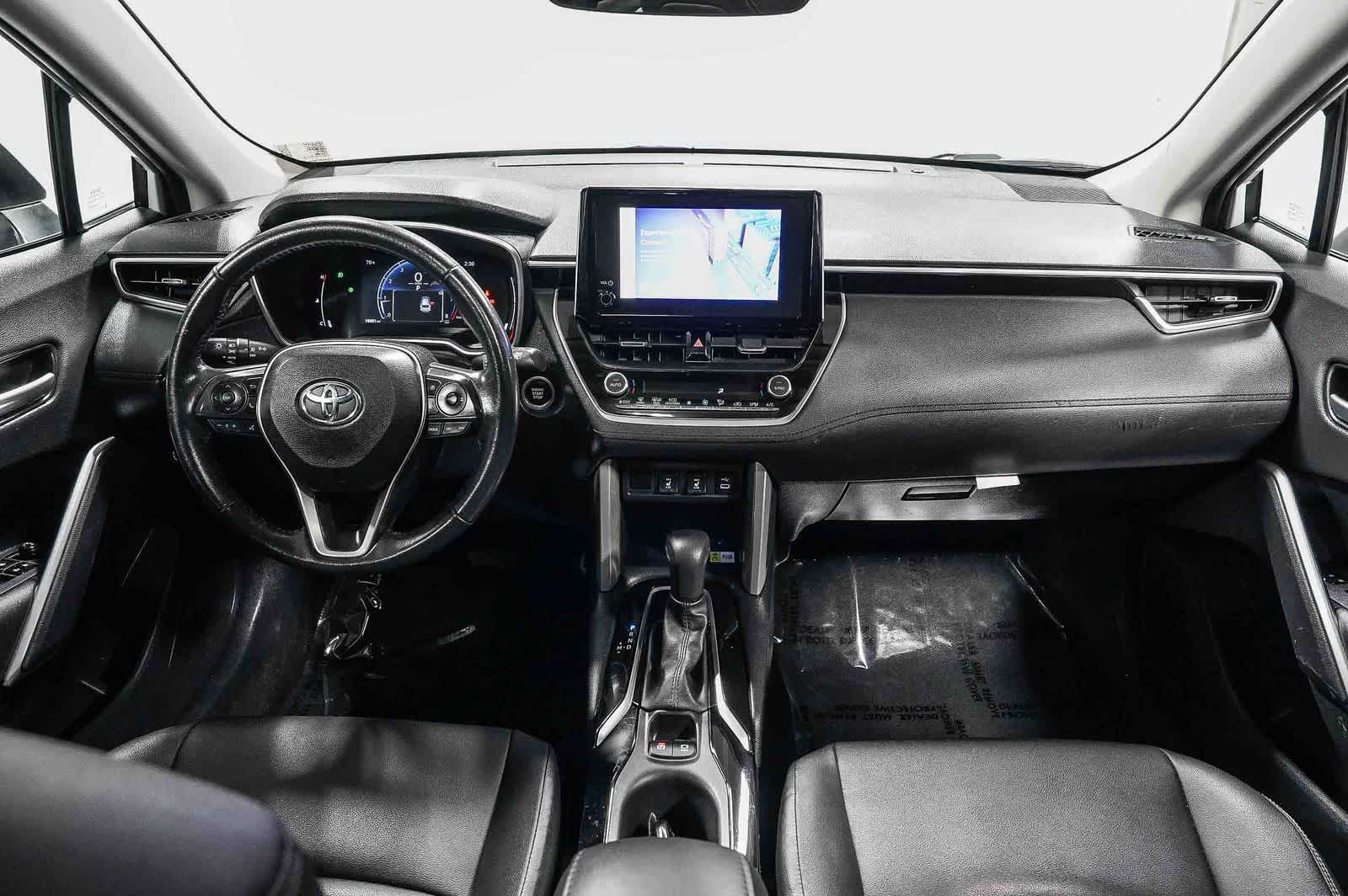 Thumbnail: 2023 Toyota Corolla Cross - 13