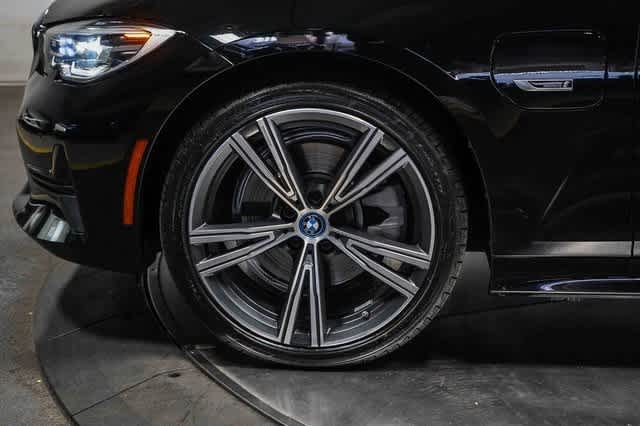 Thumbnail: 2022 BMW 3 Series - 9