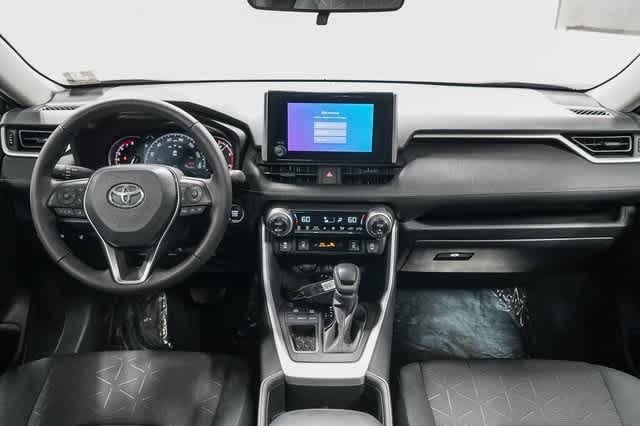 Thumbnail: 2023 Toyota RAV4 - 13