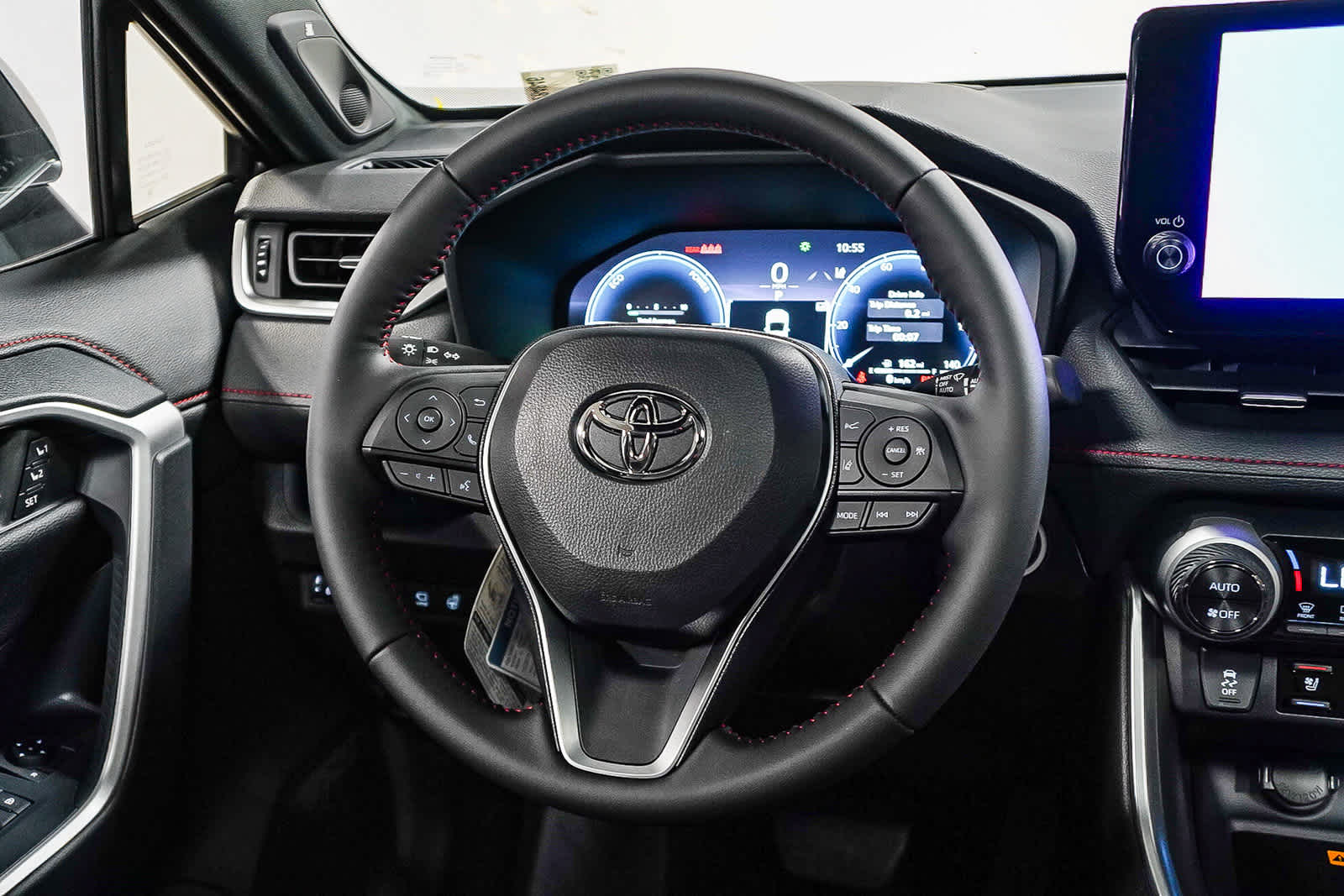 Thumbnail: 2025 Toyota RAV4 - 17