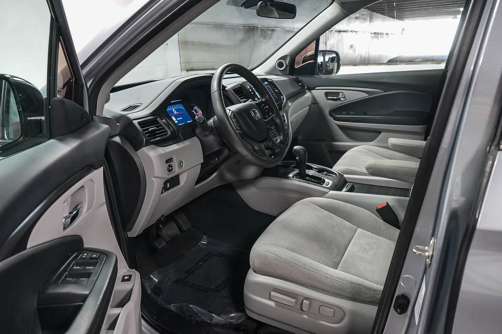 Thumbnail: 2020 Honda Pilot - 16