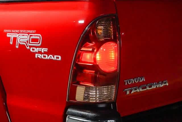Thumbnail: 2008 Toyota Tacoma - 11