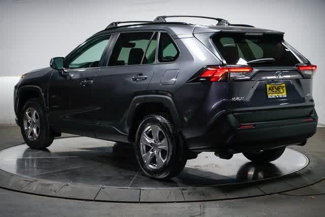 Thumbnail: 2022 Toyota RAV4 - 3