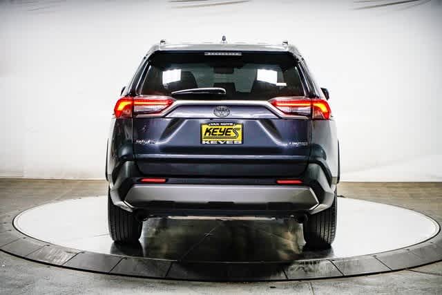 Thumbnail: 2019 Toyota RAV4 - 4