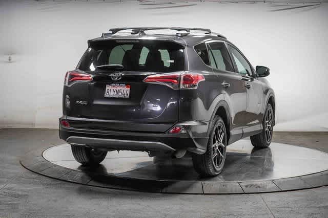 Thumbnail: 2016 Toyota RAV4 - 4