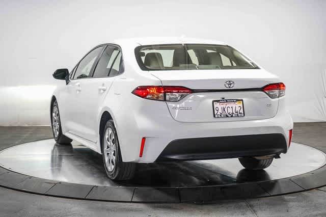 Thumbnail: 2024 Toyota Corolla - 3