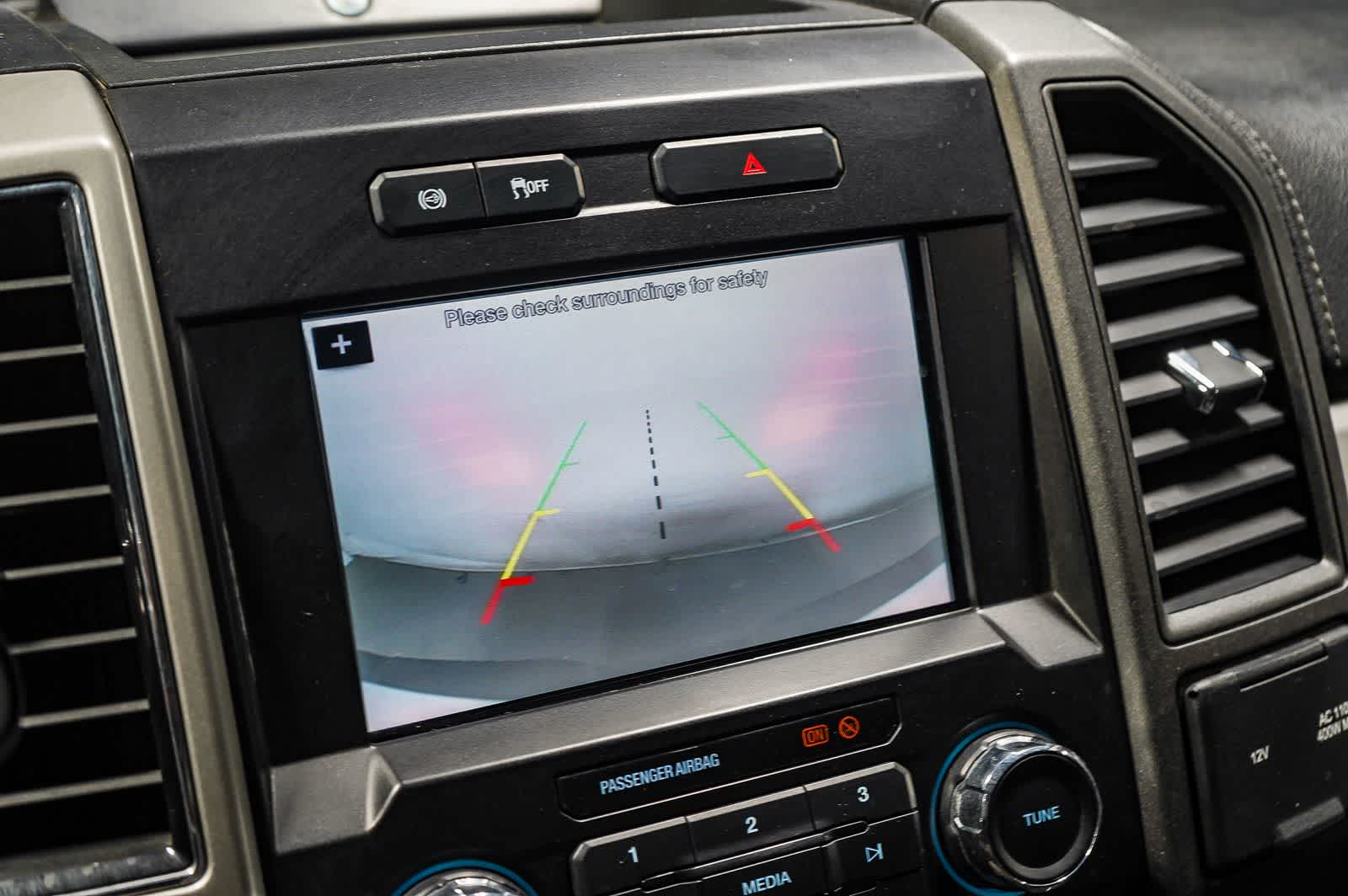 Thumbnail: 2019 Ford Econoline - 23