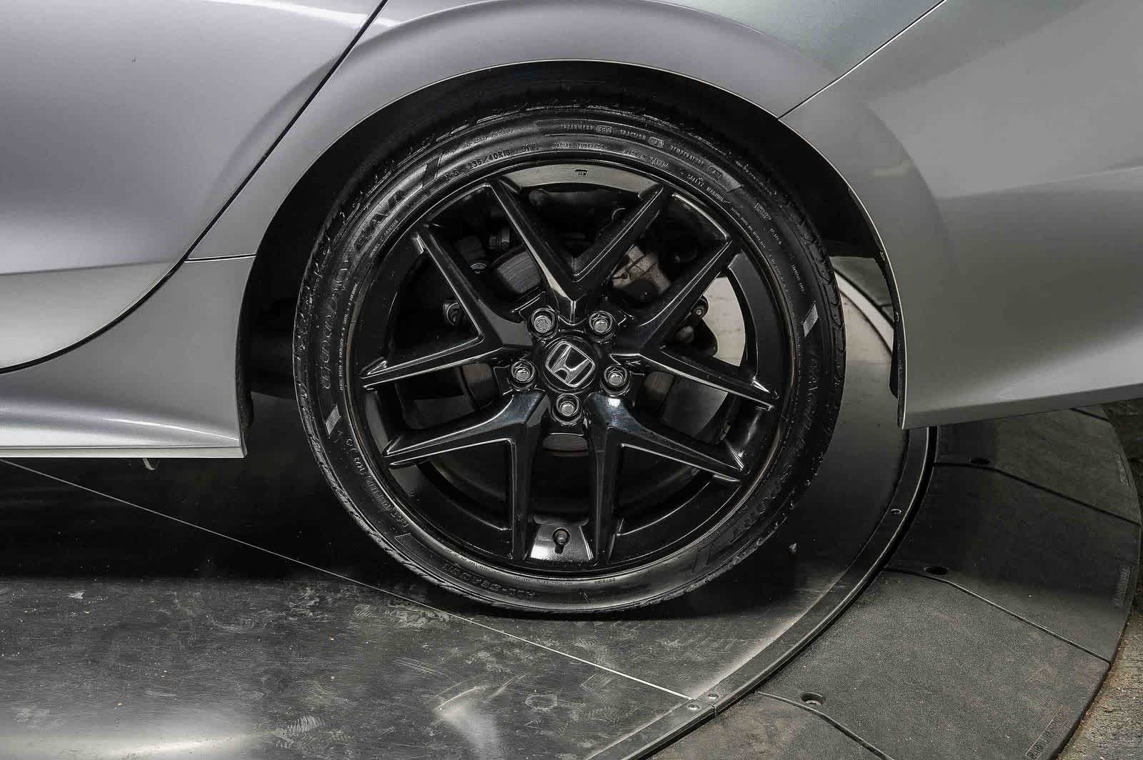 Thumbnail: 2023 Honda Civic - 10