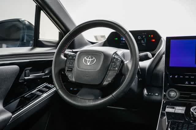 Thumbnail: 2025 Toyota bZ4X - 15