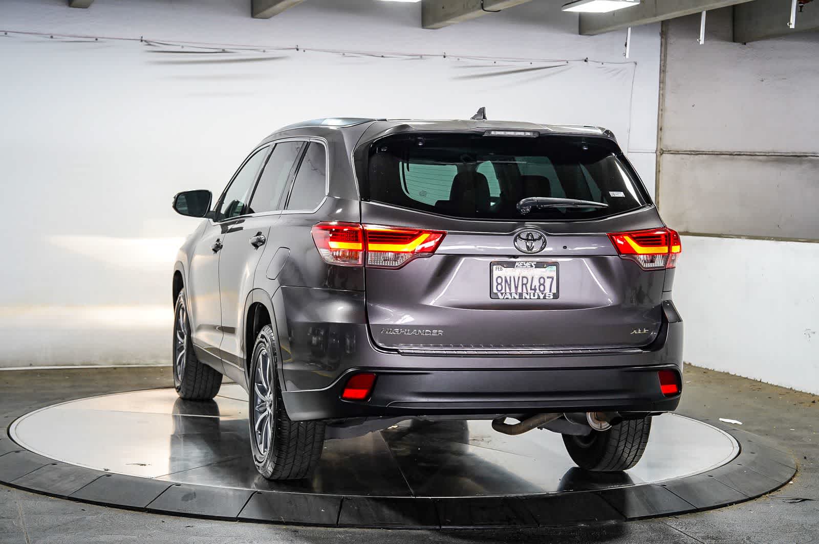 Thumbnail: 2019 Toyota Highlander - 4