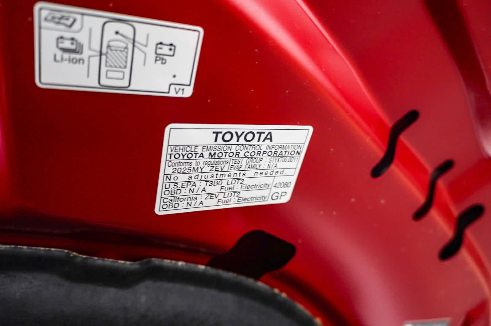Thumbnail: 2025 Toyota bZ4X - 13