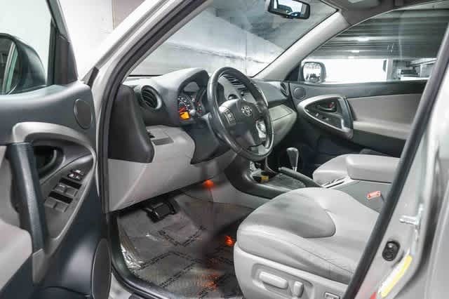 Thumbnail: 2012 Toyota RAV4 - 18