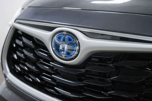 2023 Toyota Highlander XLE 9