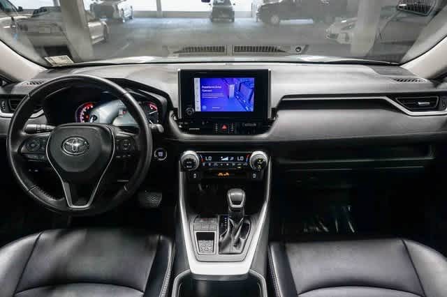 Thumbnail: 2023 Toyota RAV4 - 14