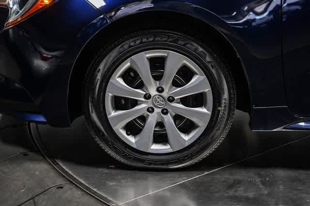 Thumbnail: 2022 Toyota Corolla - 10