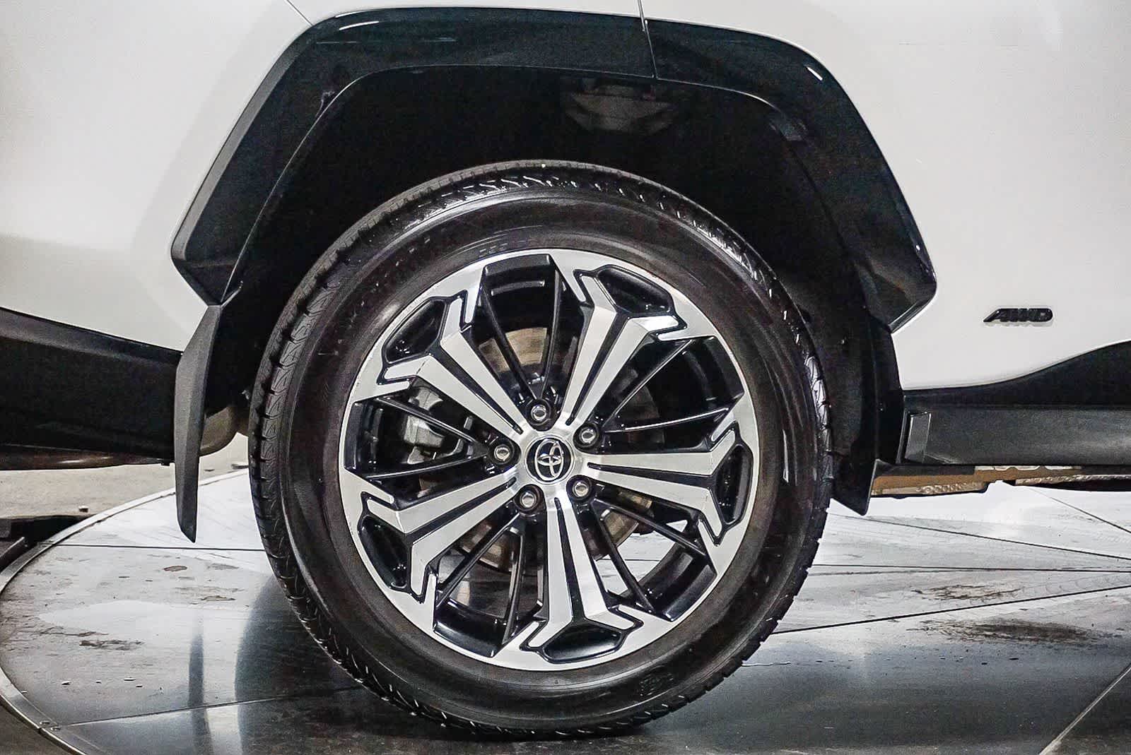 Thumbnail: 2023 Toyota RAV4 - 7