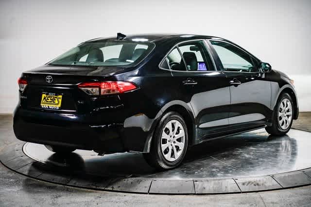 Thumbnail: 2023 Toyota Corolla - 4
