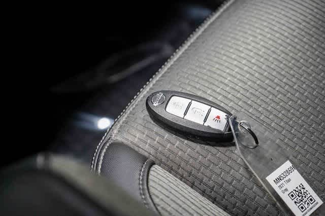 Thumbnail: 2021 Nissan Titan - 27