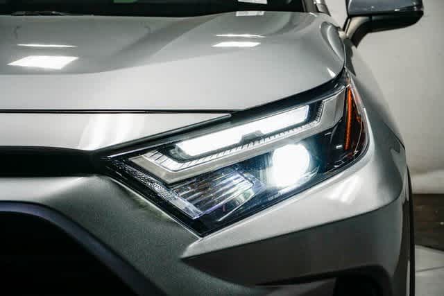 Thumbnail: 2023 Toyota RAV4 - 8