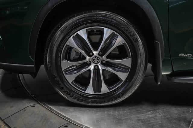 Thumbnail: 2023 Toyota Highlander - 10
