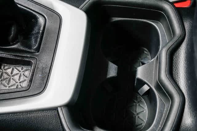 Thumbnail: 2021 Toyota RAV4 - 23