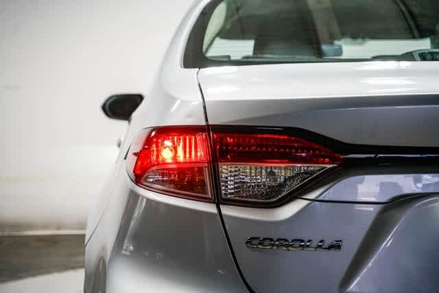 Thumbnail: 2021 Toyota Corolla - 10