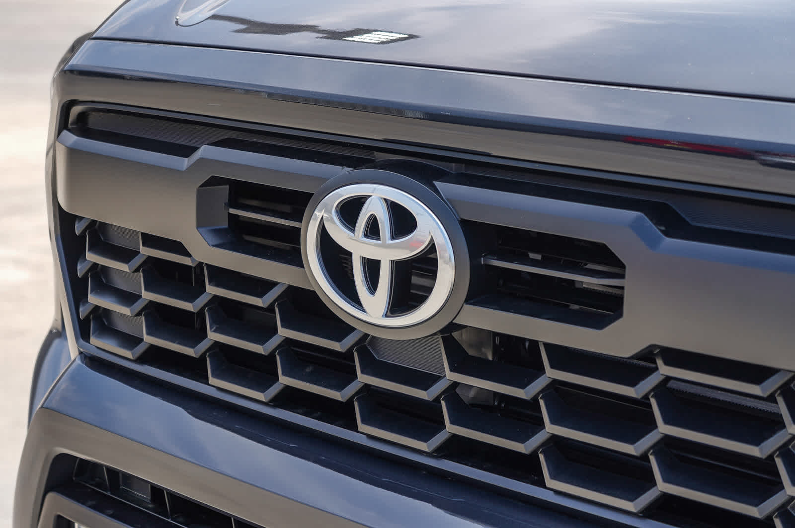 Thumbnail: 2025 Toyota Tacoma - 9