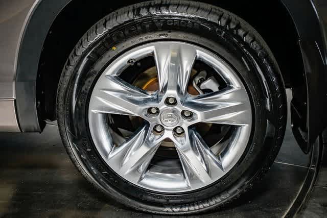 2015 Toyota Highlander Limited Platinum 10