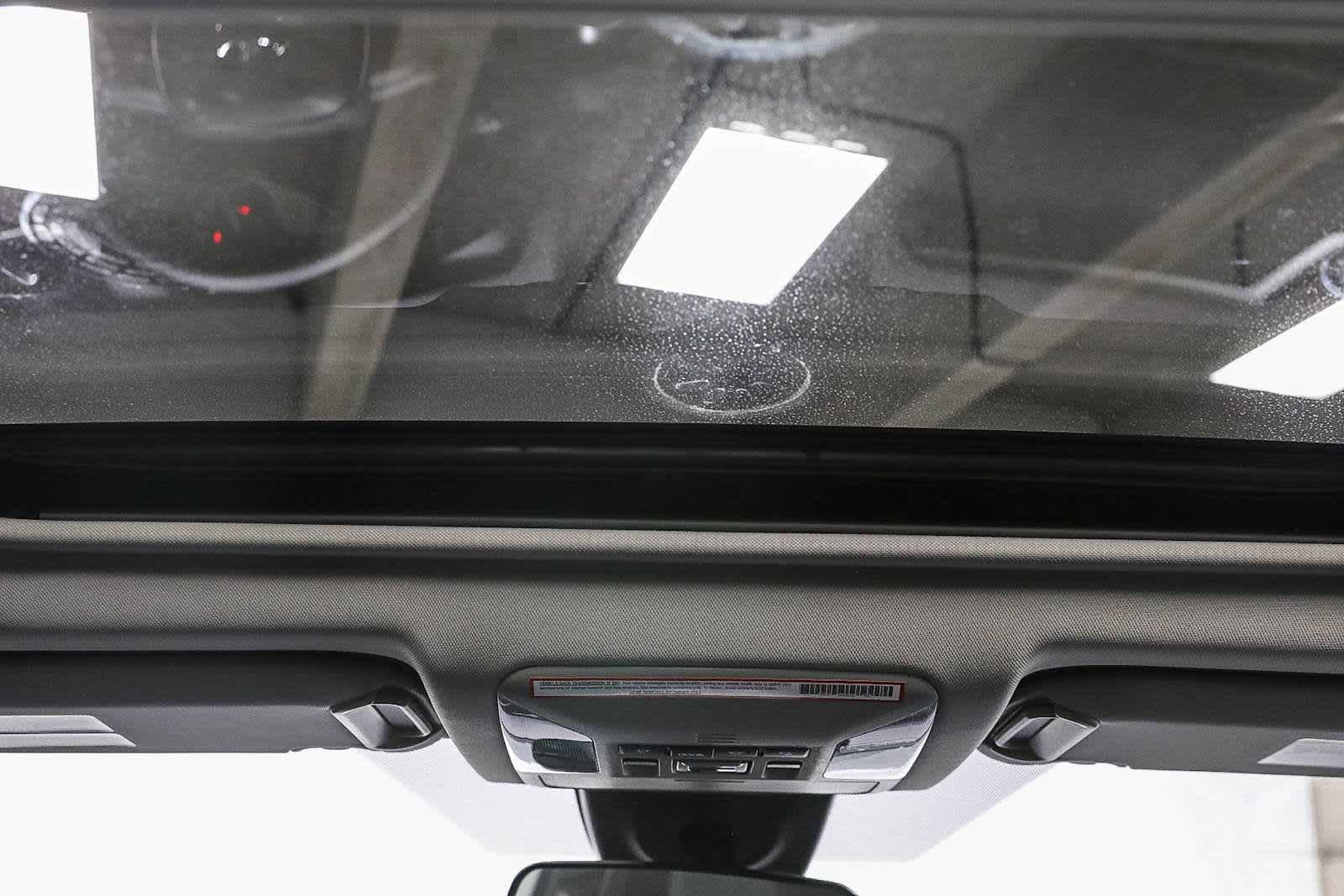 Thumbnail: 2025 Toyota RAV4 - 16