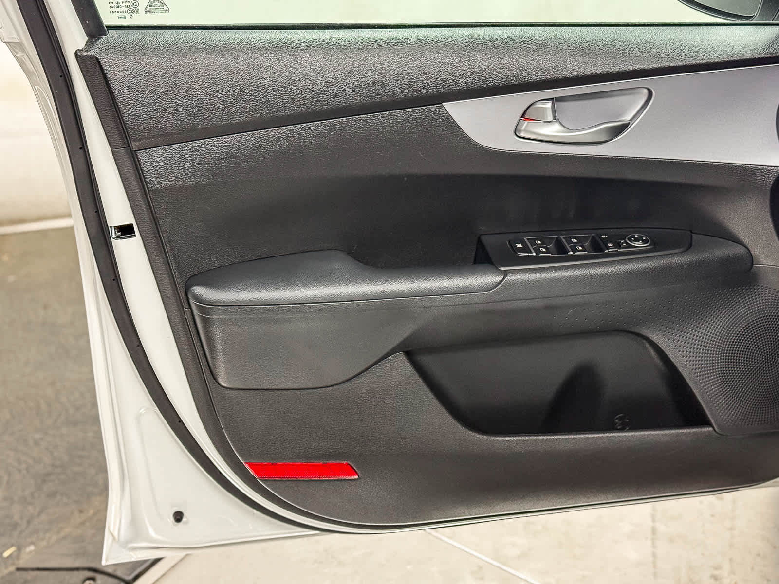 Thumbnail: 2024 Kia Forte - 21