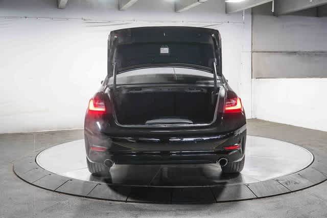 Thumbnail: 2022 BMW 3 Series - 27