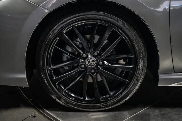 Thumbnail: 2021 Toyota Camry - 10
