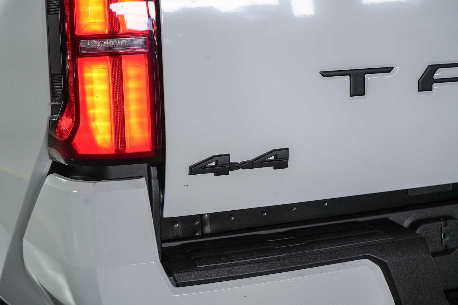 2025 Toyota Tacoma SR5 13