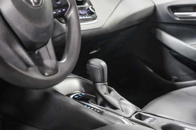 2020 Toyota Corolla LE 23